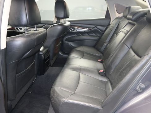 Used 2011 INFINITI M37 w/ Premium Pkg image 13