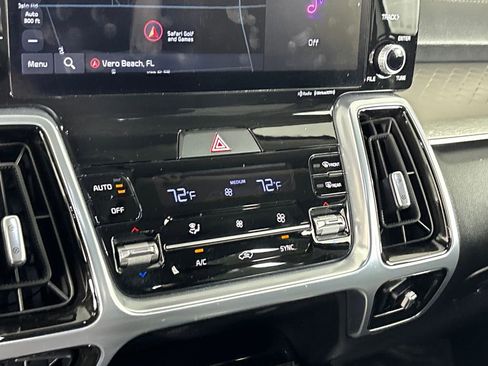 Used 2022 Kia Sorento SX image 20