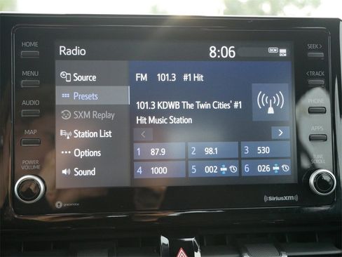 Used 2022 Toyota Corolla SE image 18