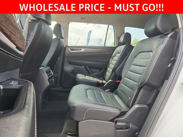 Used 2025 Volkswagen Atlas SEL AWD/4WD image 6