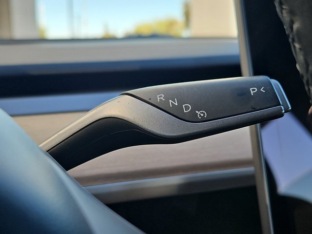 Used 2018 Tesla Model 3 Long Range RWD image 18