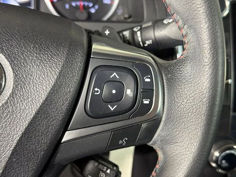 Used 2015 Toyota Camry SE image 25