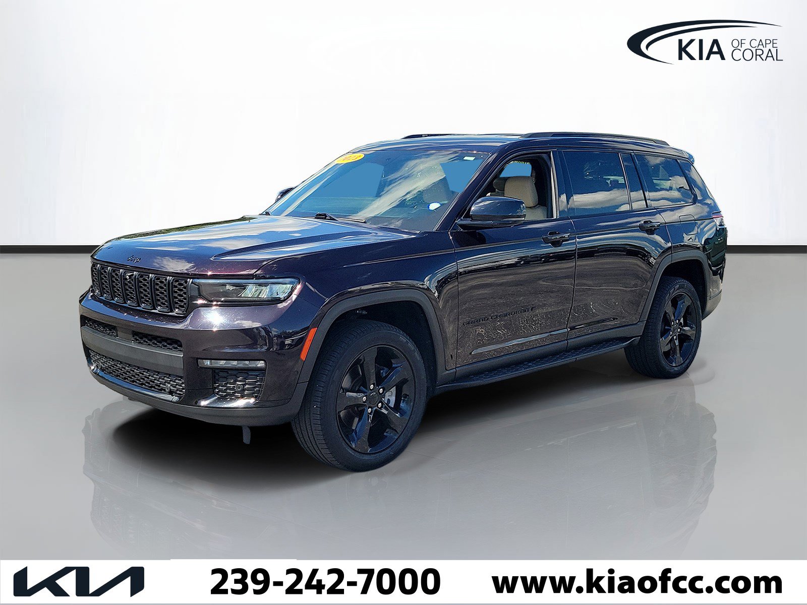 Used 2023 Jeep Grand Cherokee L Limited w/ Luxury Tech Group II AWD/4WD image 3
