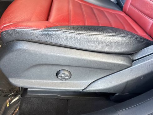 Used 2022 Mercedes-Benz GLC 43 AMG 4MATIC image 14