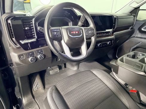 Used 2023 GMC Sierra 1500 SLE image 33