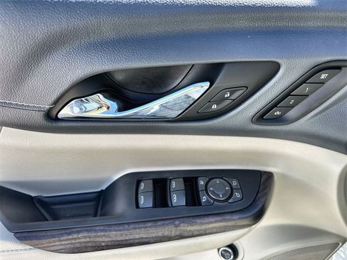 Used 2023 GMC Acadia Denali w/ Denali Ultimate Package image 22