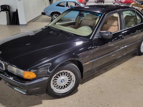 Used 1997 BMW 740i RWD image 23