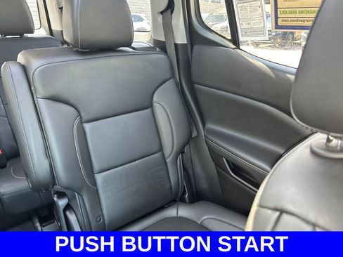 Used 2021 GMC Acadia SLT w/ LPO, Black Accent Package image 14