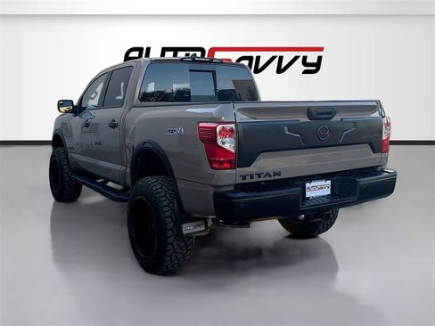 Used 2023 Nissan Titan PRO-4X w/ Pro-4x Convenience Package image 5