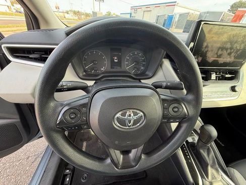 Used 2023 Toyota Corolla LE FWD image 13