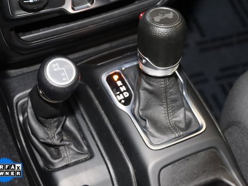 Used 2021 Jeep Wrangler Unlimited Sport image 7