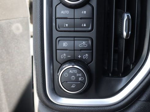 Used 2021 Chevrolet Silverado 2500 LTZ w/ LTZ Convenience Package image 23