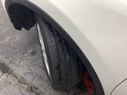 Used 2015 Toyota RAV4 LE image 25