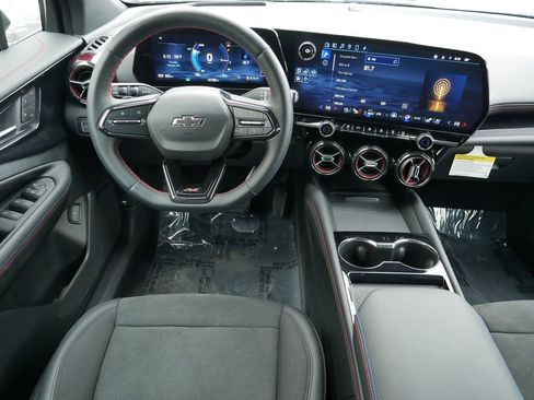 Used 2024 Chevrolet Blazer EV RS image 16