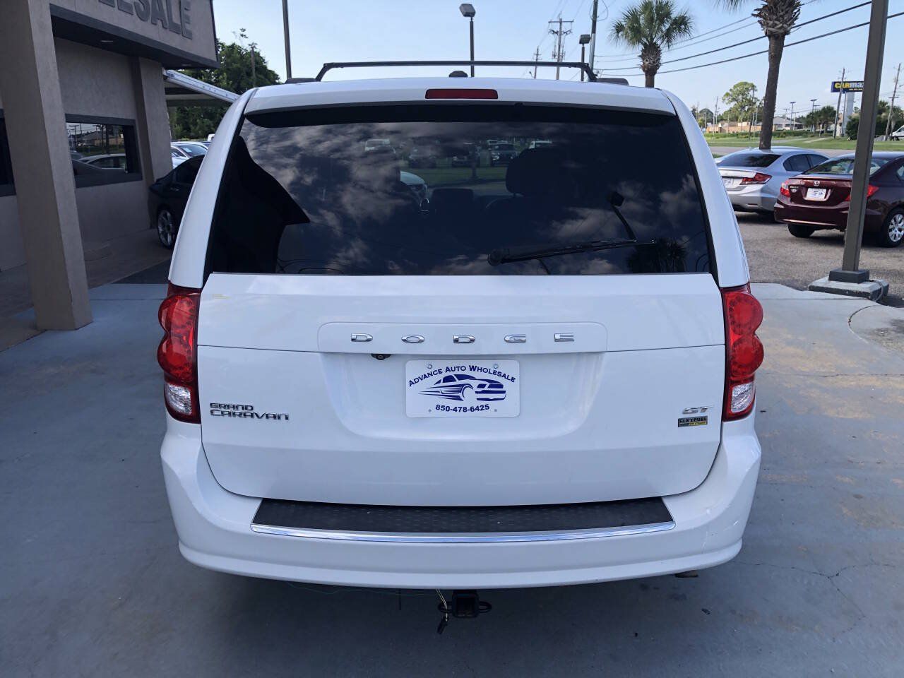 Used 2019 Dodge Grand Caravan GT FWD image 3