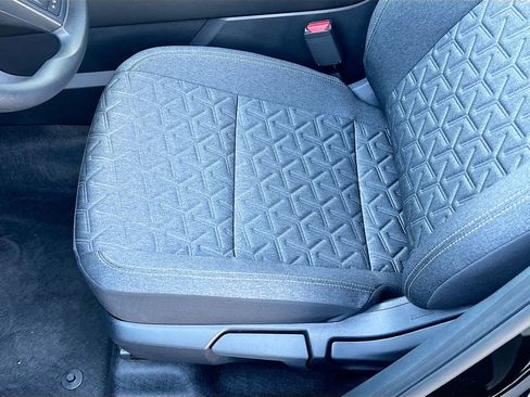 New 2025 Nissan Kicks SV image 19