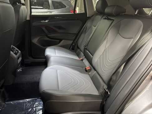 New 2026 Volkswagen Tiguan SE AWD/4WD image 12