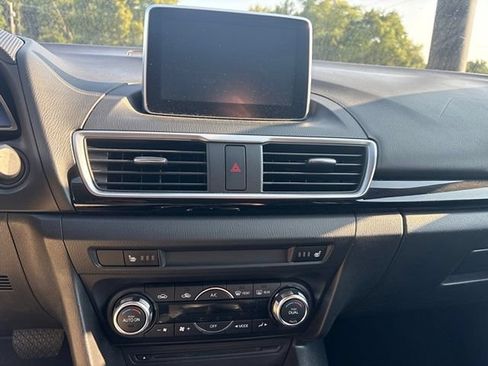 Used 2016 MAZDA MAZDA3 i Grand Touring FWD image 11