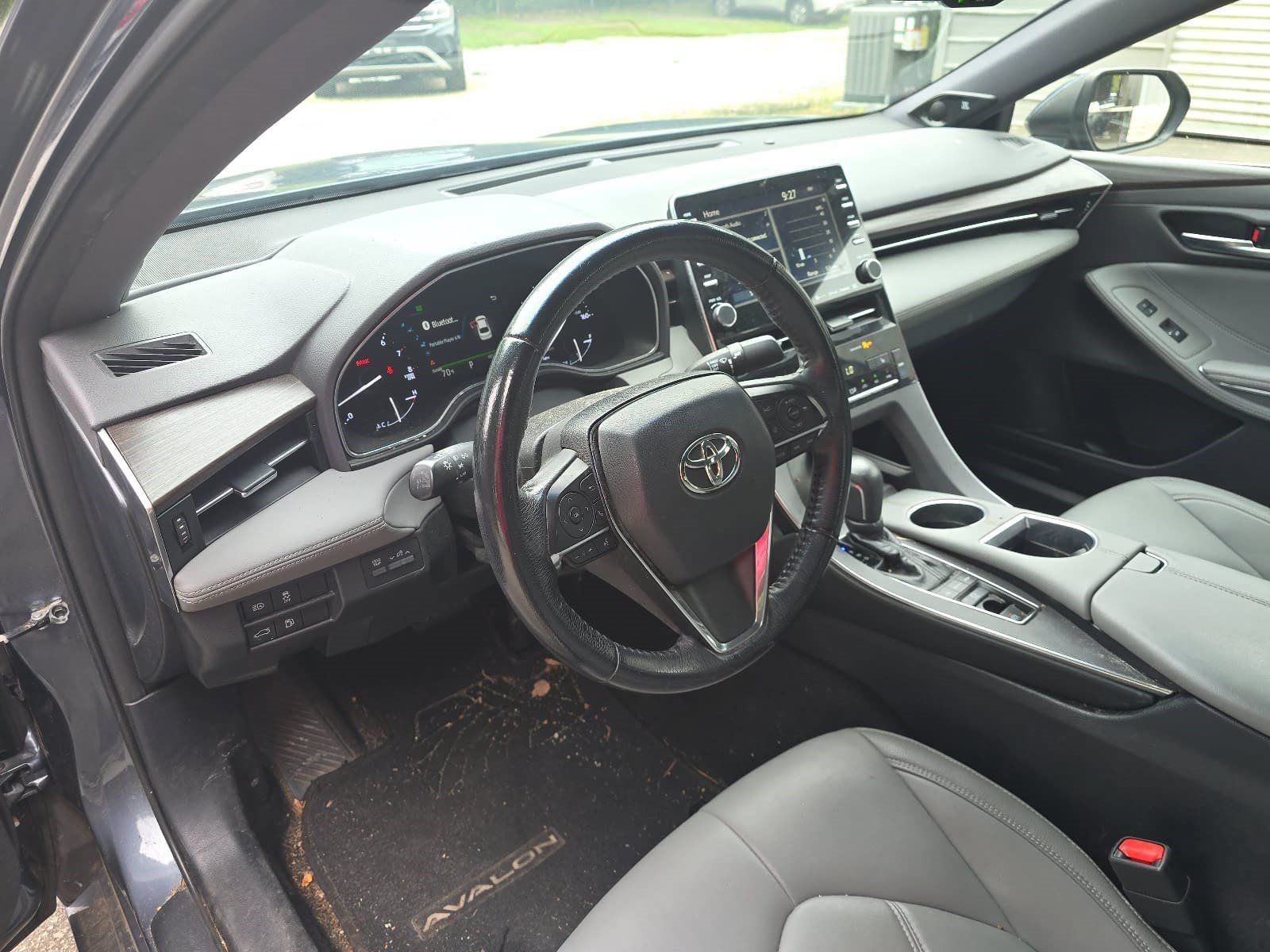 Used 2019 Toyota Avalon XLE w/ Moonroof Package FWD image 12