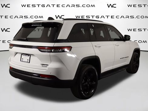Used 2023 Jeep Grand Cherokee Limited w/ Black Appearance Package RWD image 45