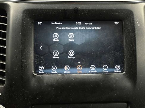 Used 2020 Jeep Cherokee Latitude Plus AWD/4WD image 19