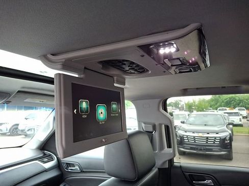 Used 2017 Chevrolet Tahoe Premier AWD/4WD image 10