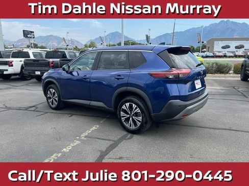 Used 2023 Nissan Rogue SV FWD image 8