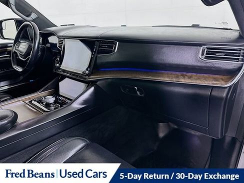 Used 2023 Jeep Grand Wagoneer Series II image 34