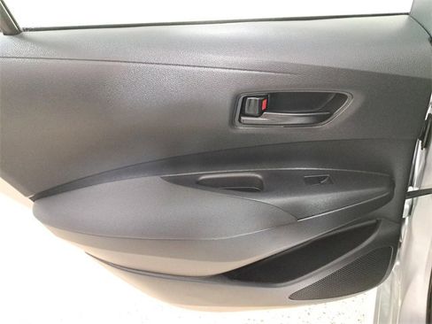 Used 2023 Toyota Corolla LE image 14