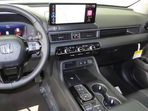 New 2026 Honda Pilot EX-L image 8