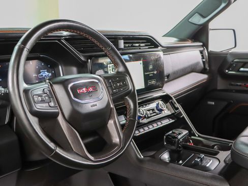 Used 2024 GMC Sierra 1500 AT4 w/ Technology Package image 27