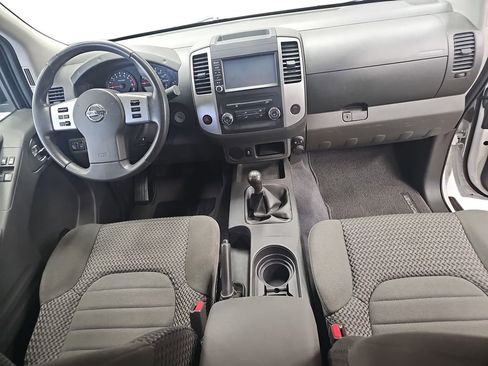 Used 2019 Nissan Frontier SV RWD image 9