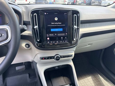 Used 2023 Volvo XC40 B5 Ultimate w/ Protection Package Premier AWD/4WD image 26