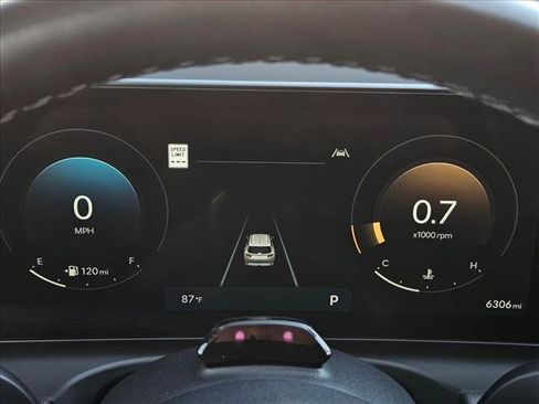 Used 2025 Hyundai Tucson SEL FWD image 11