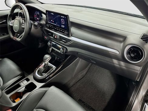 Used 2023 Kia Forte GT-Line w/ GT-Line Premium Package image 33
