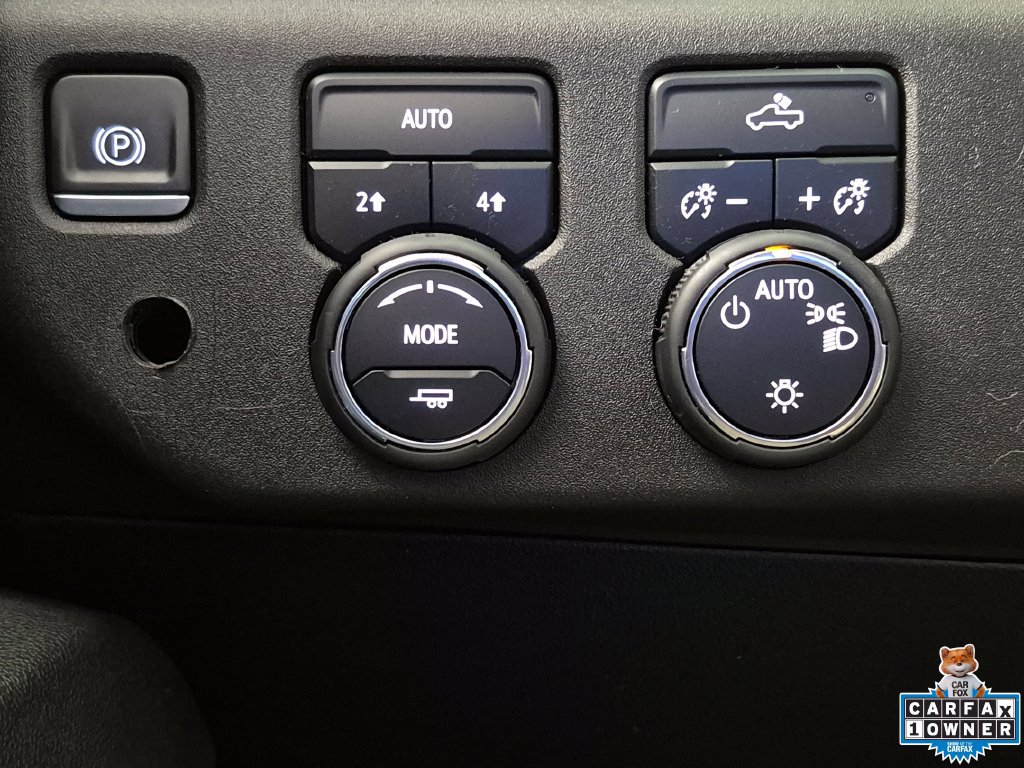 Used 2023 Chevrolet Silverado 1500 LT AWD/4WD image 18