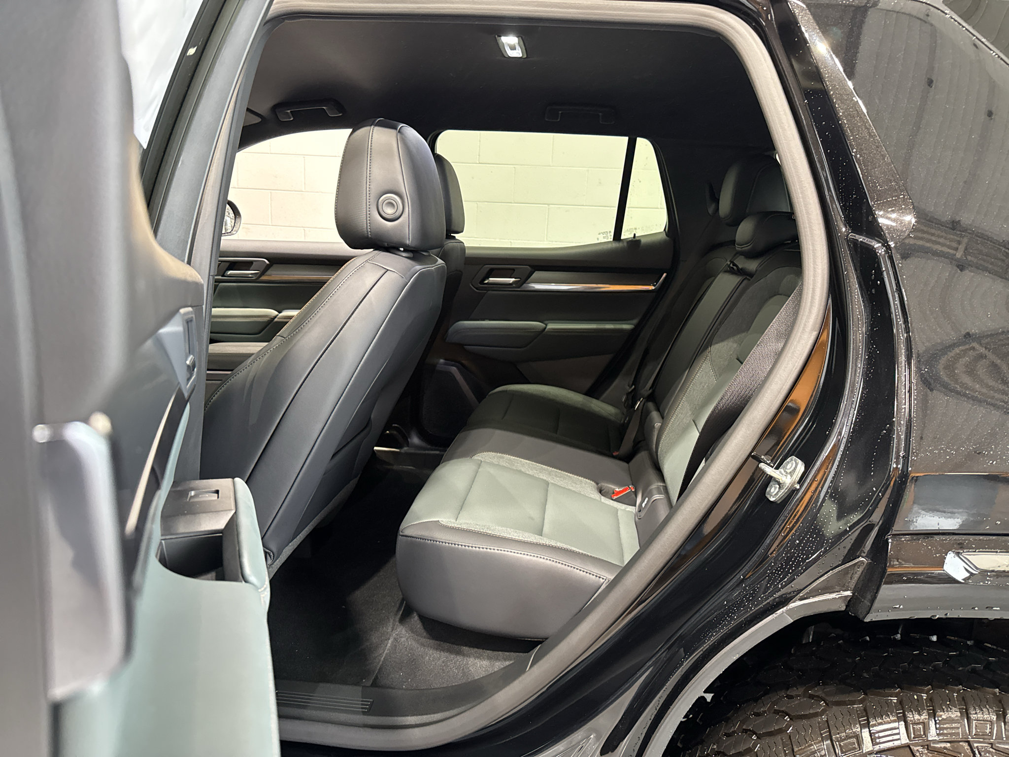 New 2027 GMC Terrain AT4 AWD/4WD image 12