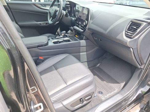 Used 2025 Lexus NX 250 FWD w/ Accessory Package (2T) image 32
