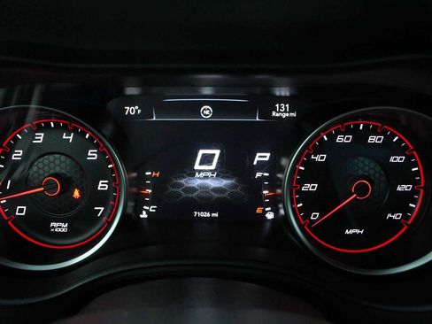 Used 2022 Dodge Charger SXT RWD image 28
