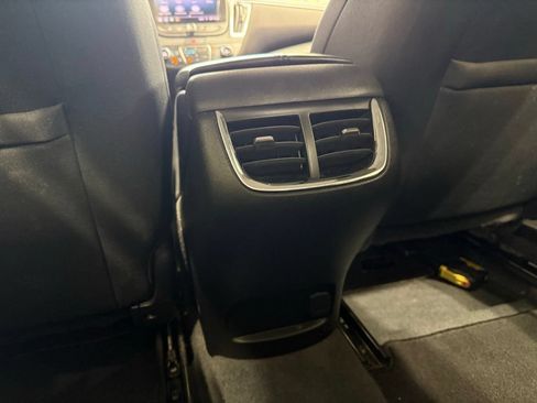 Used 2019 Chevrolet Malibu LT w/ Driver Confidence Package II FWD image 24