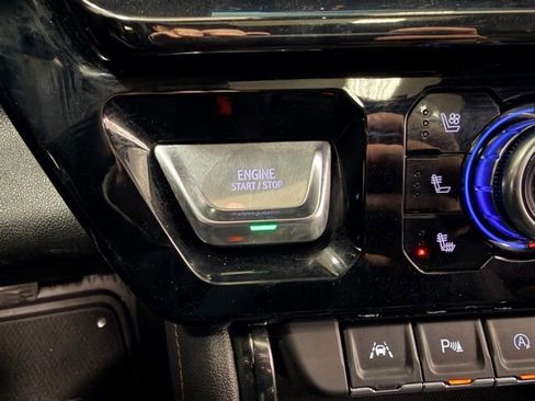 Certified 2024 GMC Sierra 1500 AT4 w/ Technology Package image 15