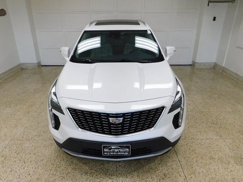 Used 2021 Cadillac XT4 Premium Luxury image 14