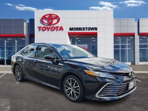 Certified 2024 Toyota Camry XLE w/ Navigation Package AWD/4WD image 1