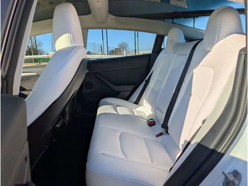 Used 2023 Tesla Model 3 Performance image 16