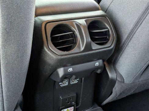 Used 2024 Jeep Wrangler Sahara image 26