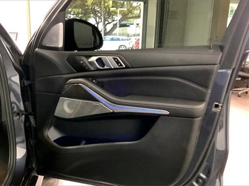 Used 2021 BMW X5 M50i w/ Executive Package image 23