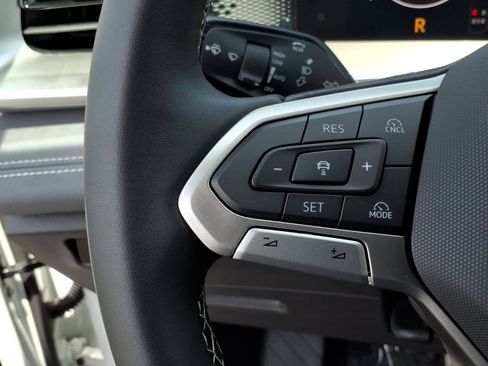 New 2026 Volkswagen Tiguan SE AWD/4WD image 20