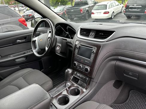 Used 2016 Chevrolet Traverse LT AWD/4WD image 6