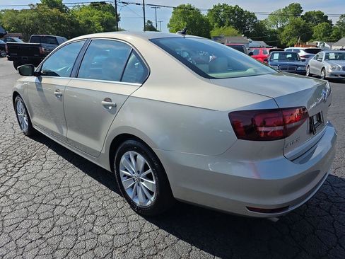 Used 2016 Volkswagen Jetta SE FWD image 20