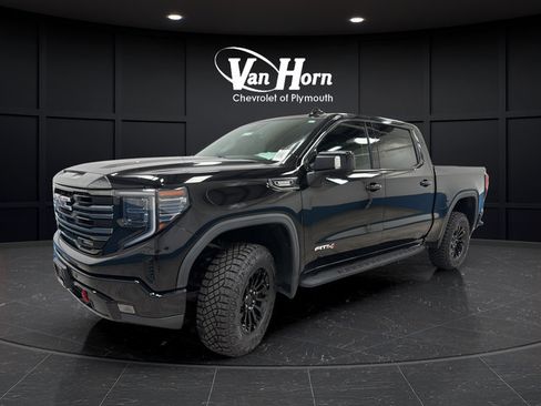 Used 2023 GMC Sierra 1500 AT4 w/ AT4 Premium Package AWD/4WD image 4
